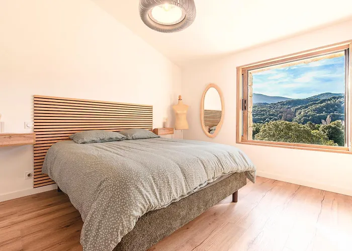 A Casetta Rossa Bergerie A 15 Min Du Centre D Ajaccio Et 15 Min Des Plages De Porticcio Ocana