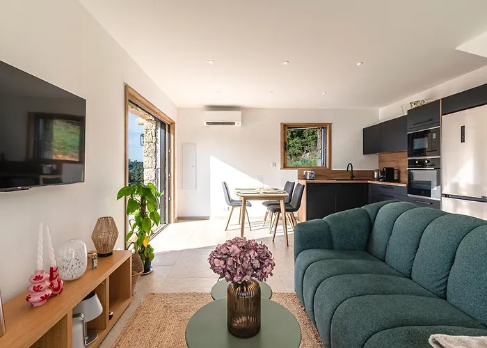 Hébergement de vacances A Casetta Rossa Bergerie A 15 Min Du Centre D Ajaccio Et 15 Min Des Plages De Porticcio *